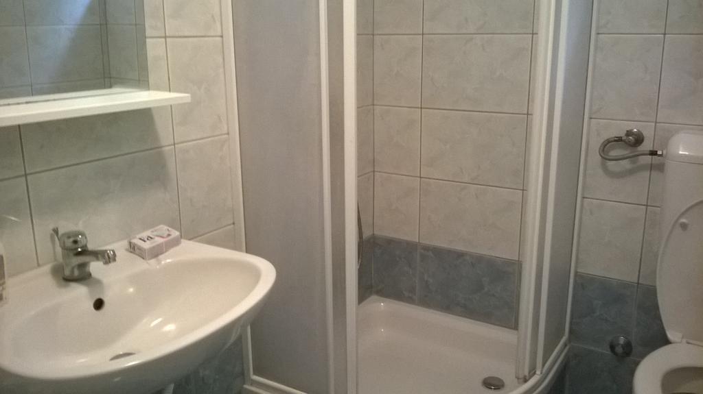 פטרצ'אנה Apartments Jurjevic מראה חיצוני תמונה
