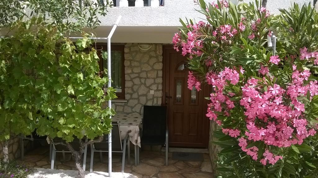פטרצ'אנה Apartments Jurjevic מראה חיצוני תמונה