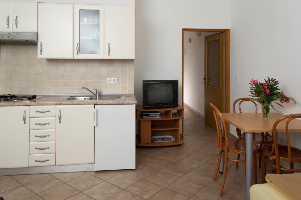 פטרצ'אנה Apartments Jurjevic מראה חיצוני תמונה